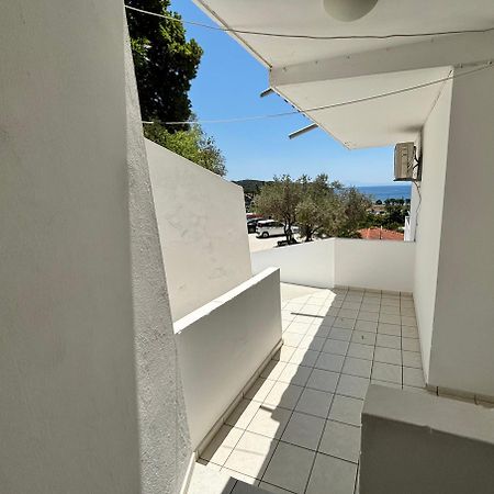 Zorbas Family House Hotel Трулос Екстериор снимка