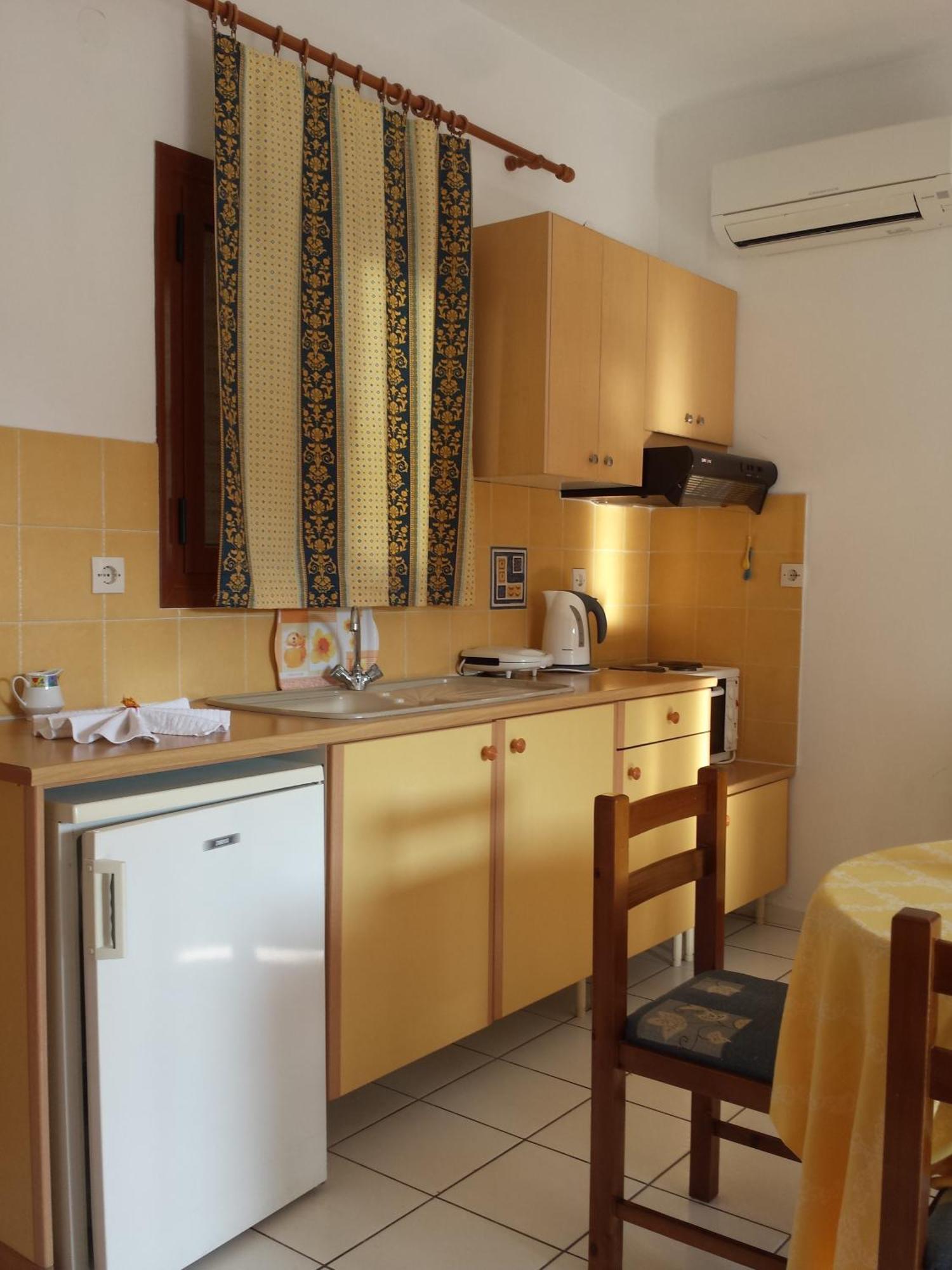 Zorbas Family House Hotel Трулос Екстериор снимка