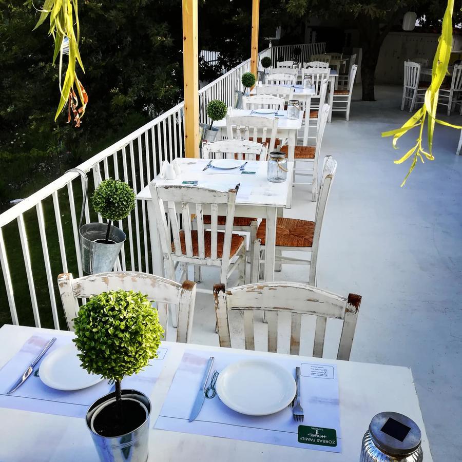 Zorbas Family House Hotel Трулос Екстериор снимка