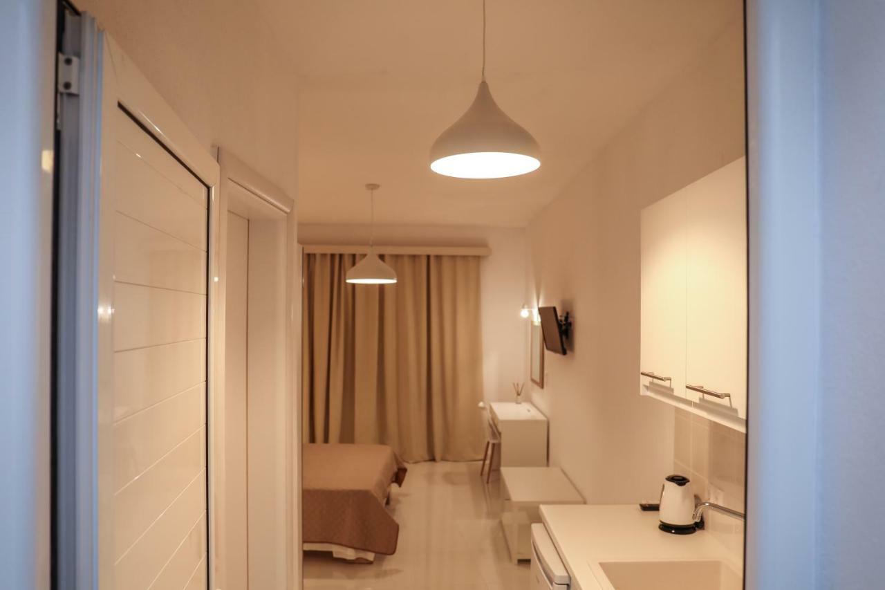 Zorbas Family House Hotel Трулос Екстериор снимка