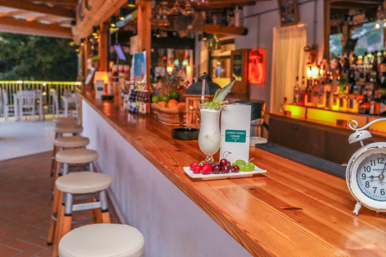 Zorbas Family House Hotel Трулос Екстериор снимка