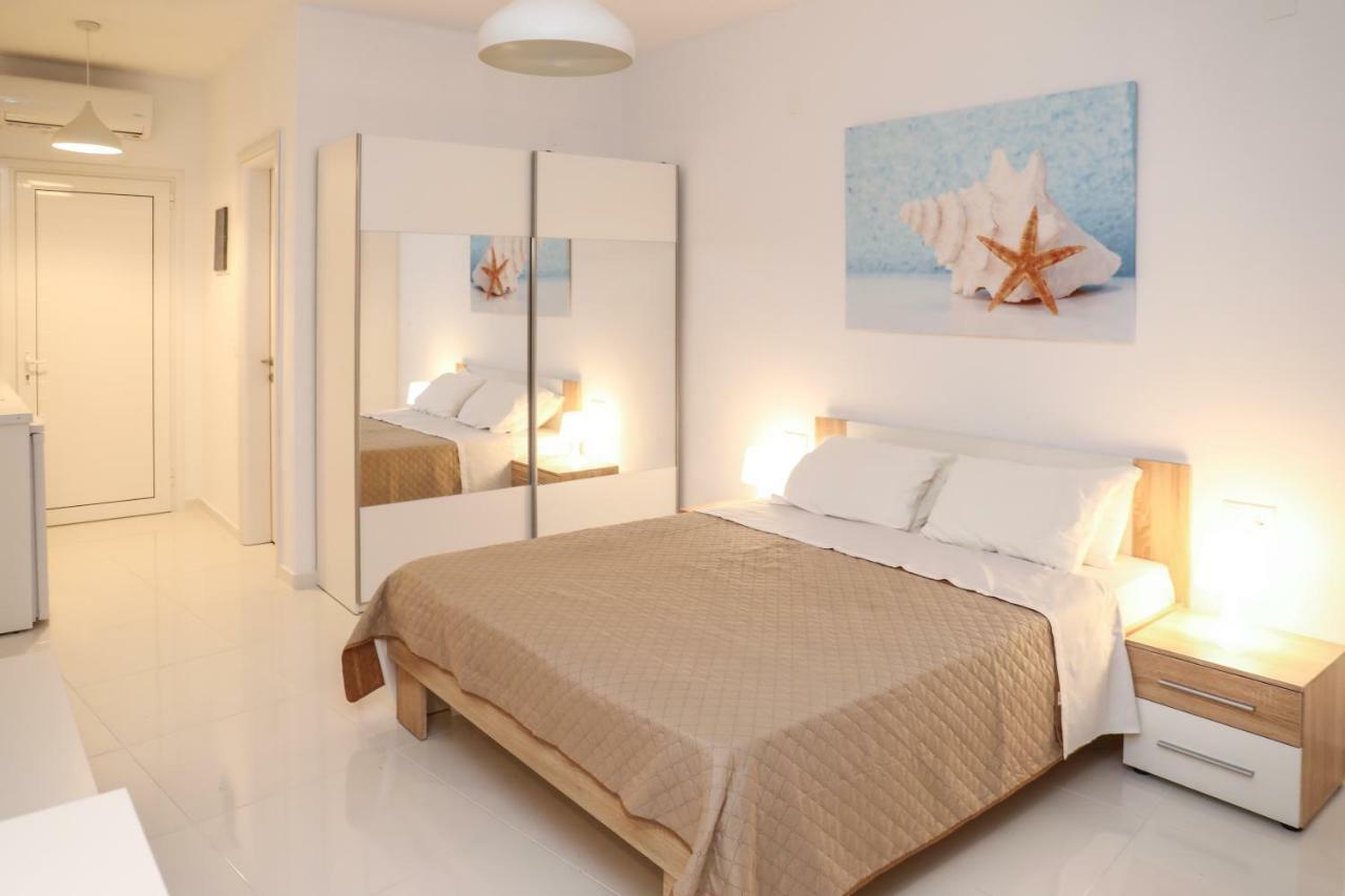 Zorbas Family House Hotel Трулос Екстериор снимка