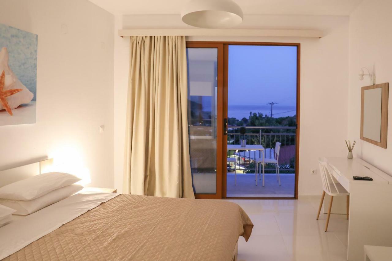 Zorbas Family House Hotel Трулос Екстериор снимка